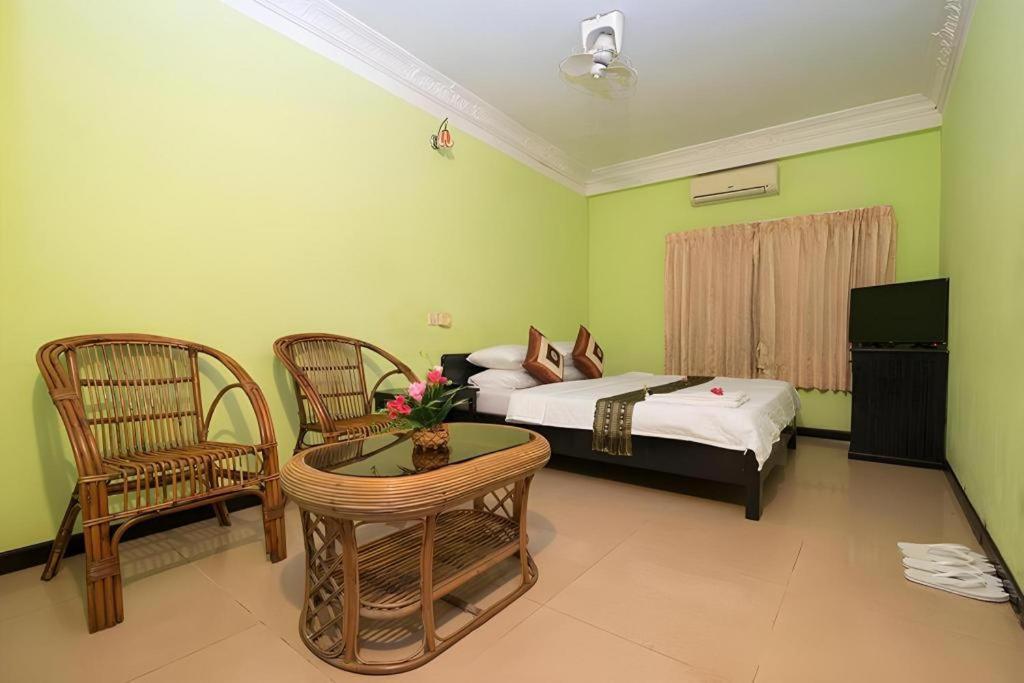Happy Zone Hostel Siem Reap Exterior photo